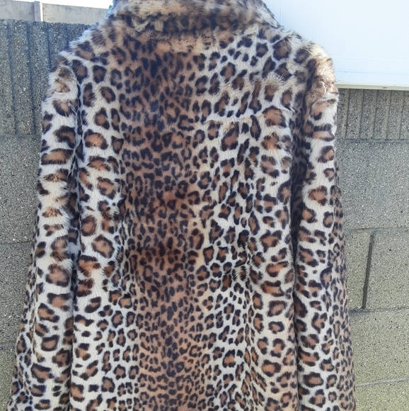 Sold.   Dolls Kill Current mood faux fur coat - Picture 5 of 11